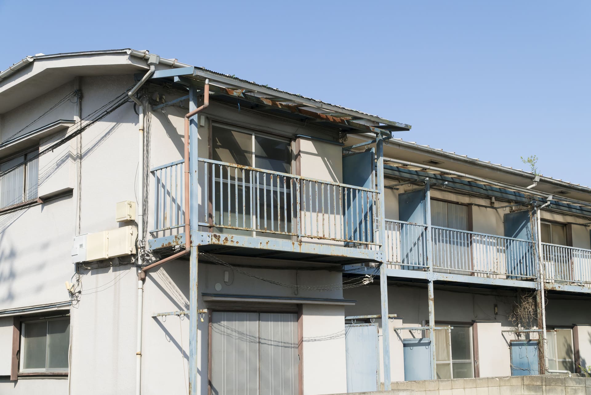 アパートのクリーニング | 神奈川県横須賀の外壁洗浄なら株式会社RAY